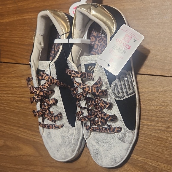 New with tags Justice tennis shoes - Picture 2 of 3